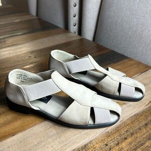 Regency Sandals Size 8